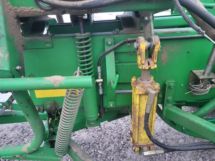 john-deere-348-image-30