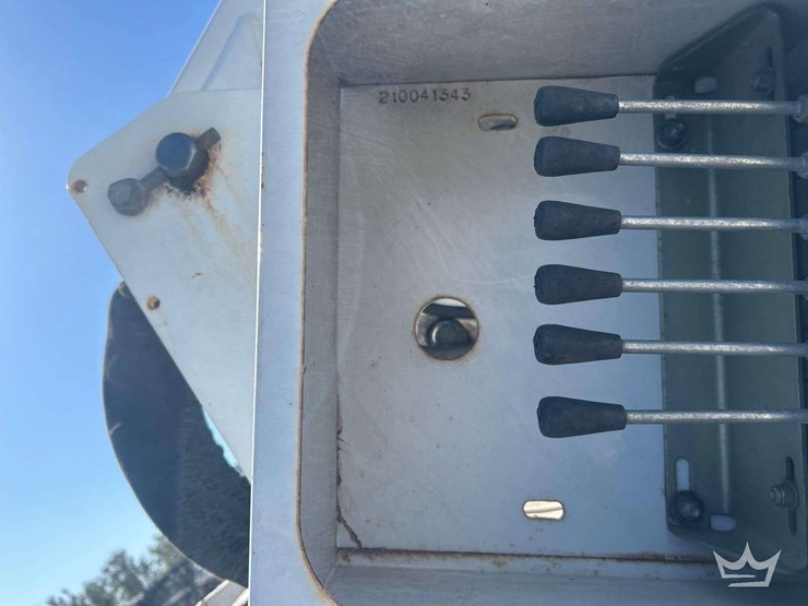 2011-terex-lt38-image-60