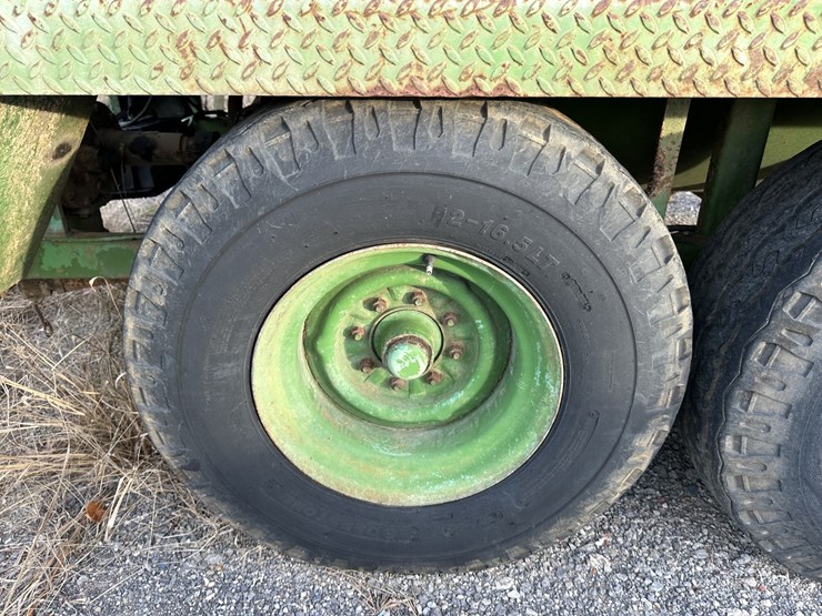 #2946-•-towable-hydro-seeder-image-40