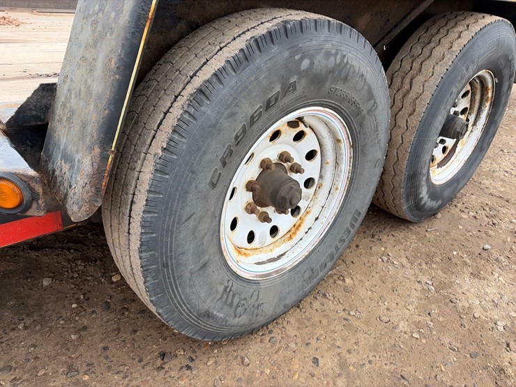 2018-dct-21-ft.-tilt-bed-trailer-image-9