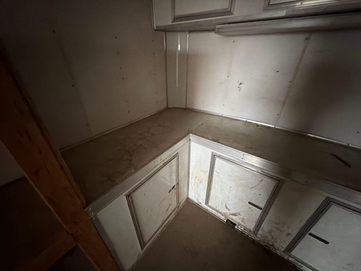 2011-teamspirit-enclosed-trailer-image-21