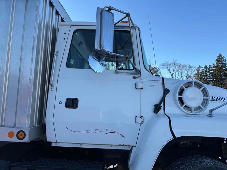 1996-ford-l-image-21