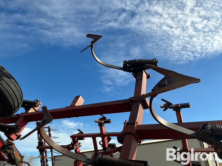 international-4600-image-13