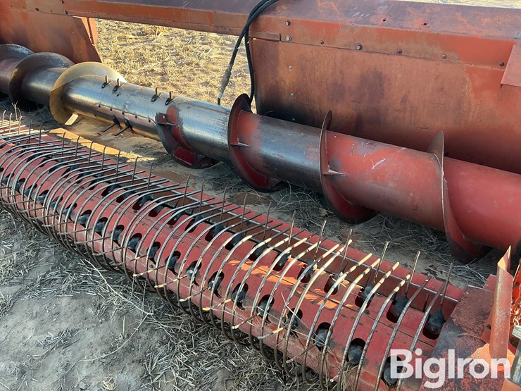 international-810-image-13