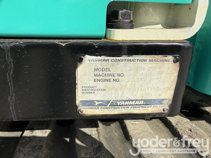 2014-yanmar-c30r-2b-image-32