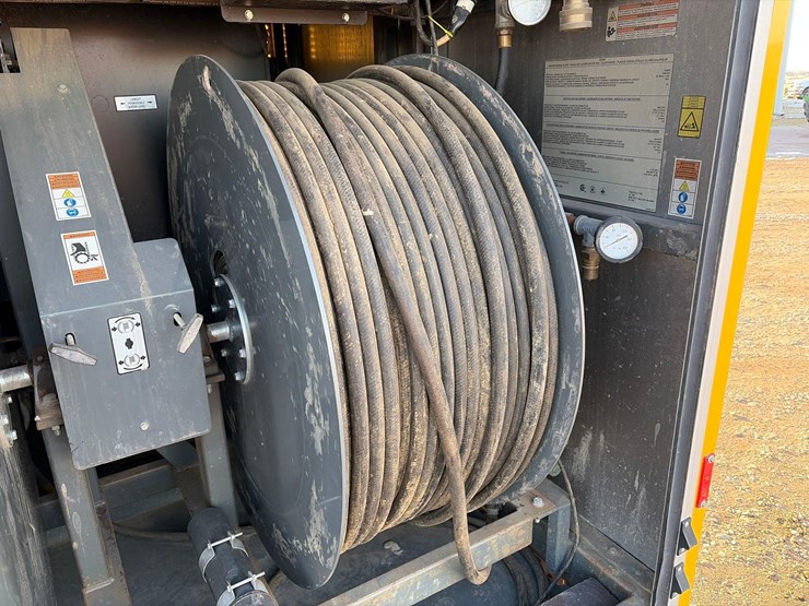 2015-wacker-neuson-e3000-image-11