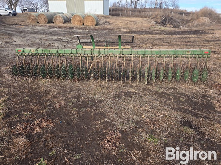 john-deere-400-image-6