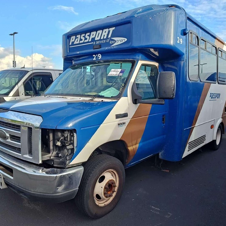 2016 FORD E450