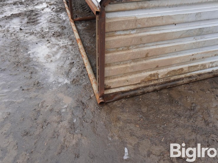 wolles-24'-calf-shelter-image-9