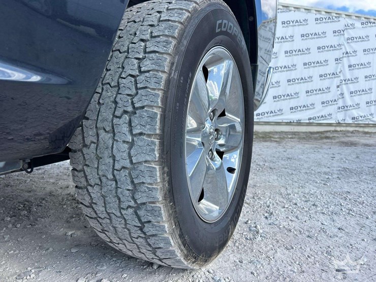 2013-dodge-1500-image-26