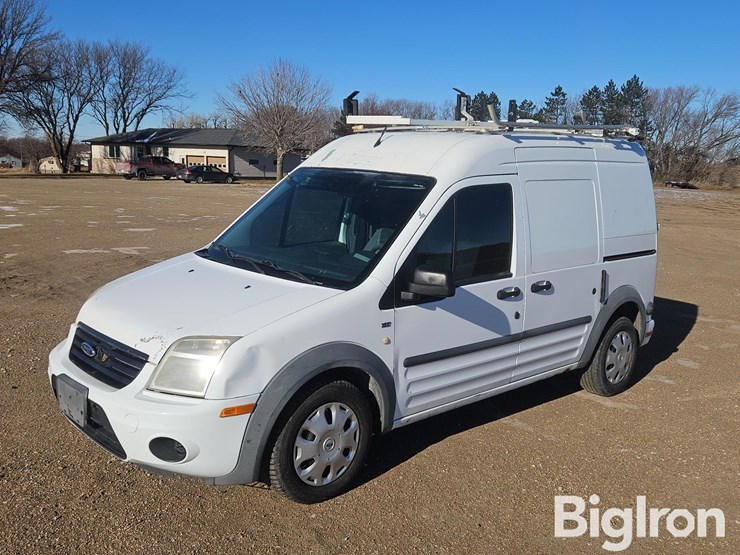 2010-ford-transit-connect-image-1