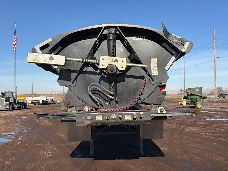 2016-smithco-side-dump-image-5