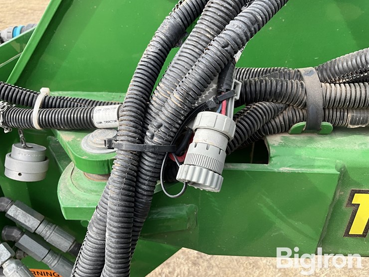 2018-john-deere-1795-image-15