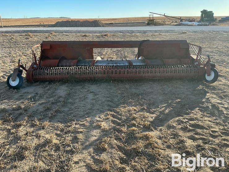 international-810-image-3