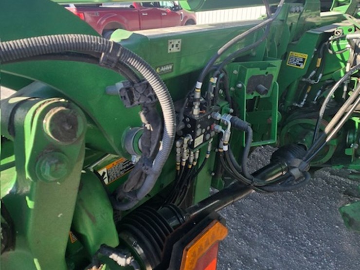 2021-john-deere-c12f-image-3