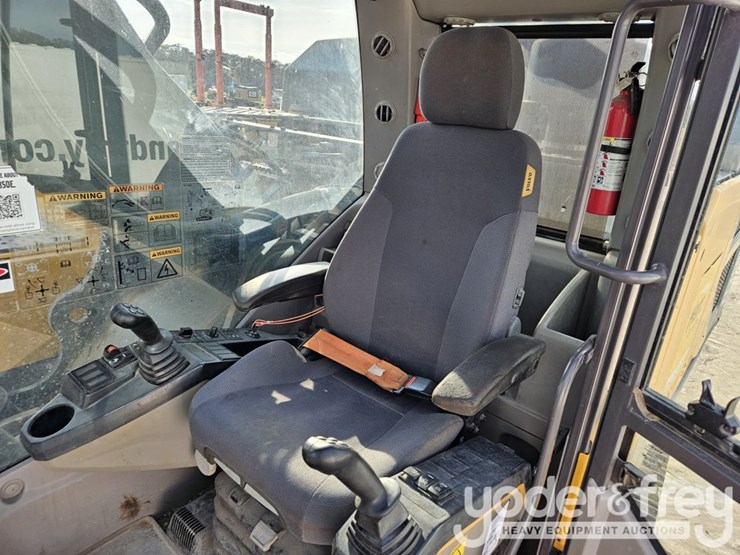 2019-volvo-ec350el-image-33