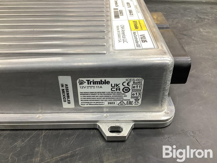 2023-trimble-48036776-nav-controller-iii-image-8