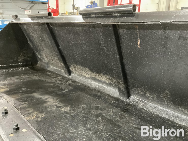 72"-general-purpose-skid-steer-bucket-image-18