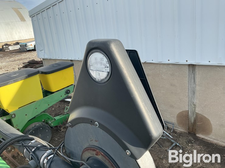 john-deere-7300-image-13