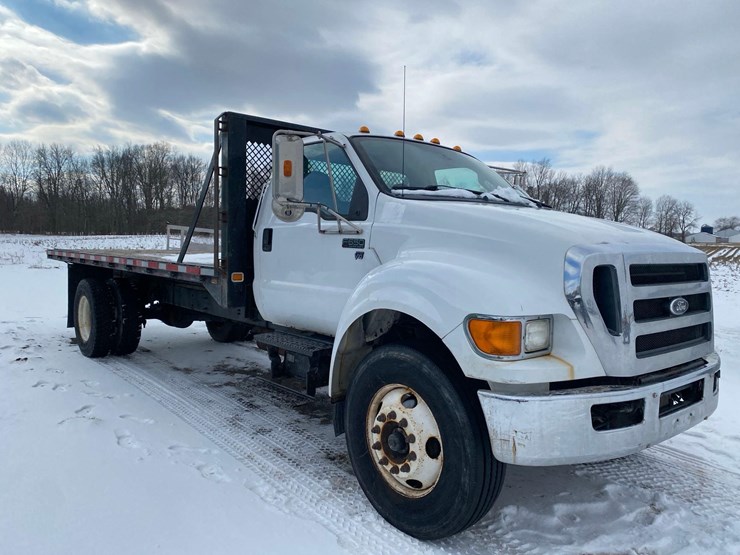 2012-ford-f650-image-4