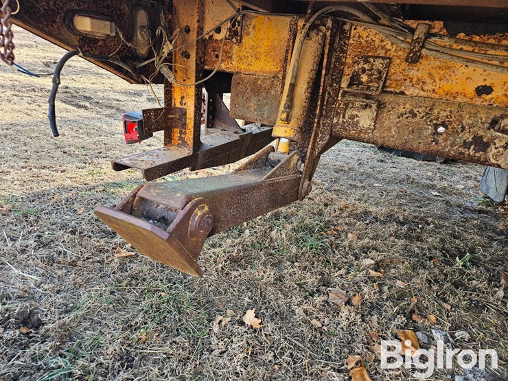 1999-international-4700-image-15