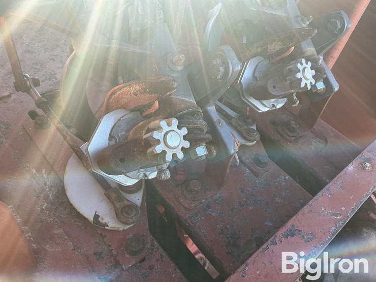 1989-hesston-4650-image-17