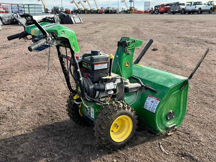 john-deere-1330se-snowblower-image-3