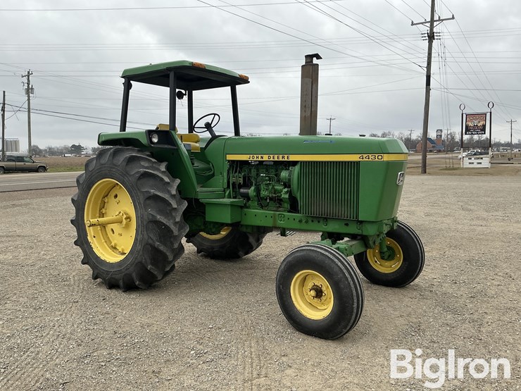 john-deere-4430-image-3