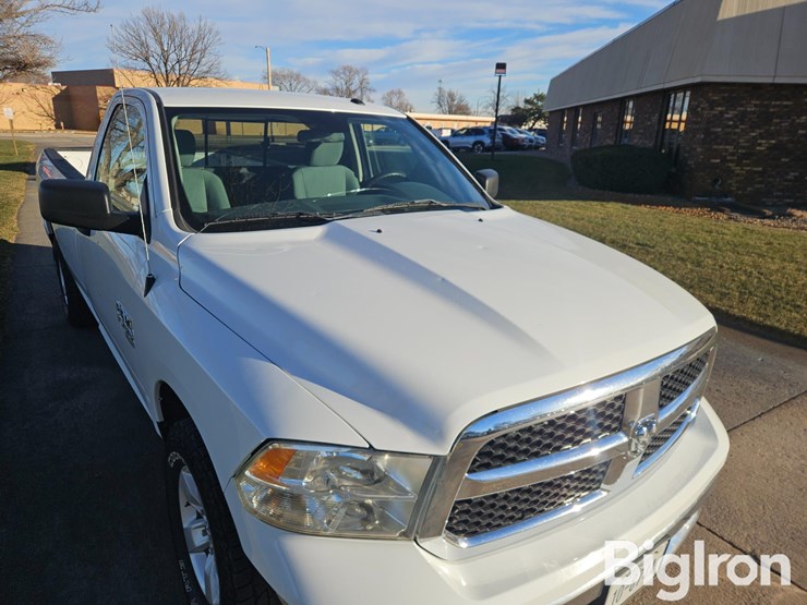 2020-dodge-1500-image-14