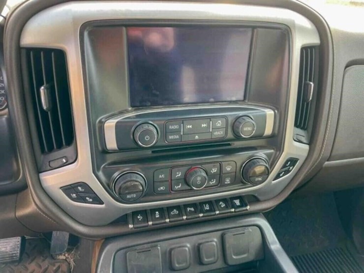 2016-gmc-2500-image-34