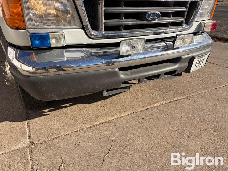 2006-ford-e450-image-10