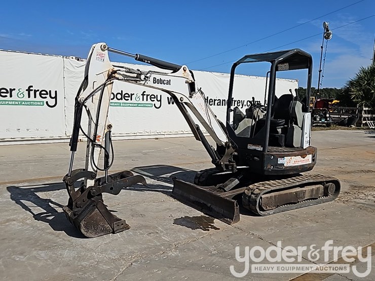 2017-bobcat-e26-image-1