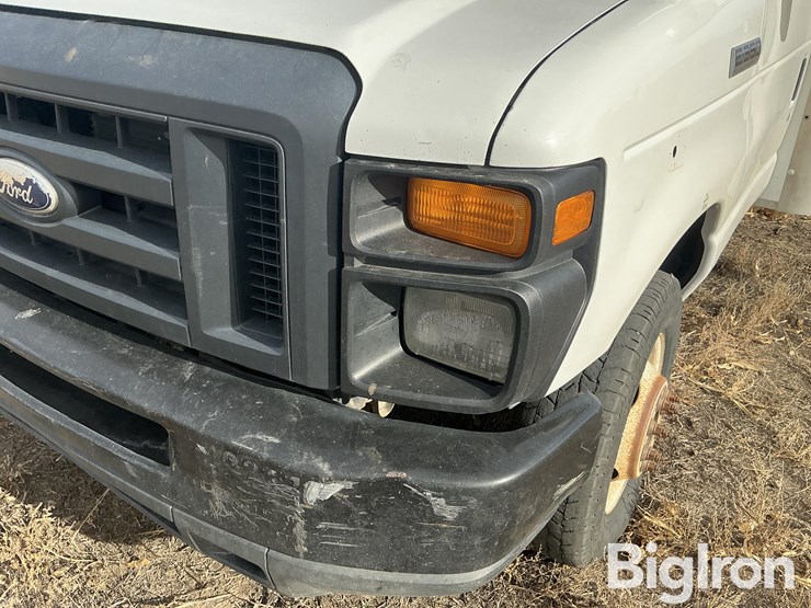 2015-ford-e350-image-17