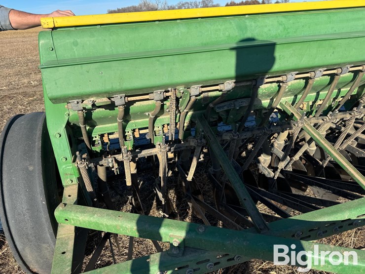 john-deere-8200-image-16