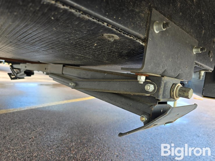 2018-keystone-outback-330rl-travel-trailer-image-18