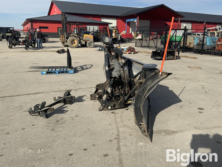 fischer-9.5'-truck-mount-snowplow-w/-mounts-image-4