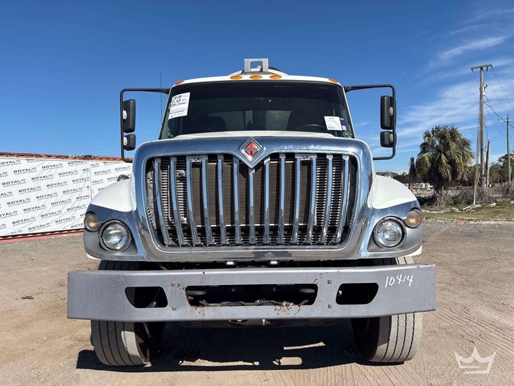 2018-international-workstar-7400-image-45