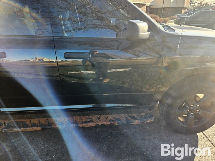 2019-ram-1500-tradesman-image-16