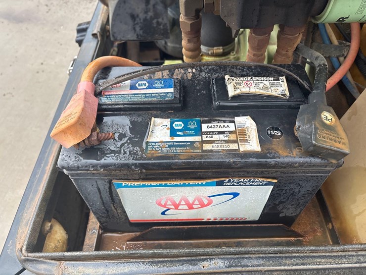 2012-sullair-185-cfm-image-9