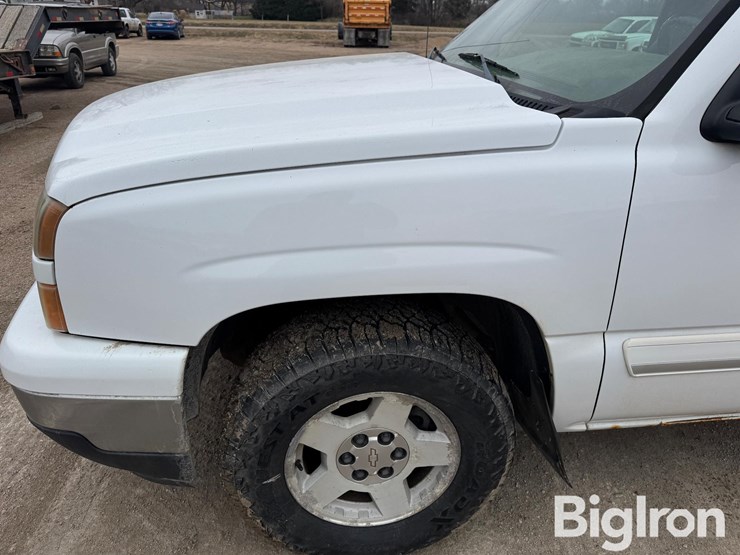 2006-chevrolet-silverado-1500-image-13