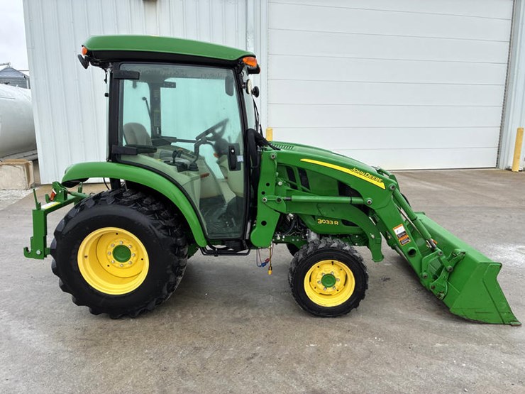 john-deere-3033r-image-3