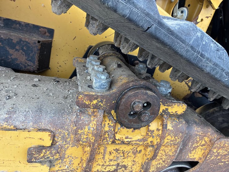 caterpillar-279c2-image-25