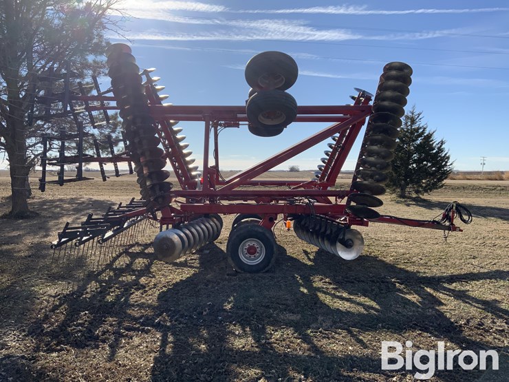 case-ih-3950-image-4