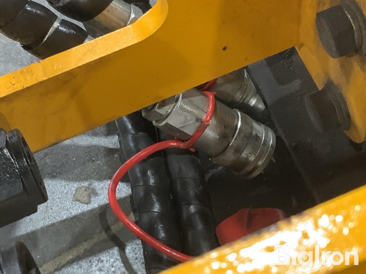 2025-giyi-d680-skid-steer-pile-hammer-(driver)-image-18