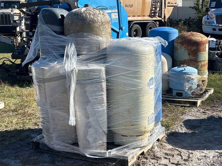 vertical-steel-well-tank-image-11