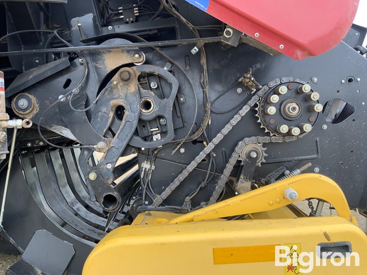 2013-new-holland-340-image-18