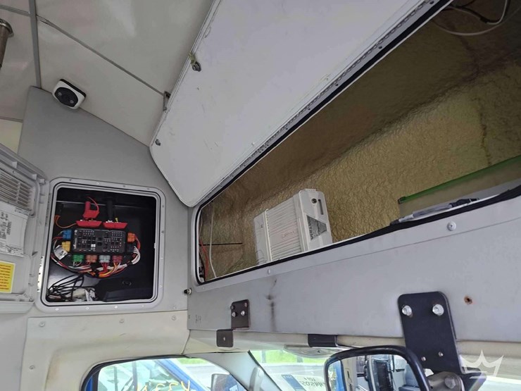 2016-ford-e450-image-27