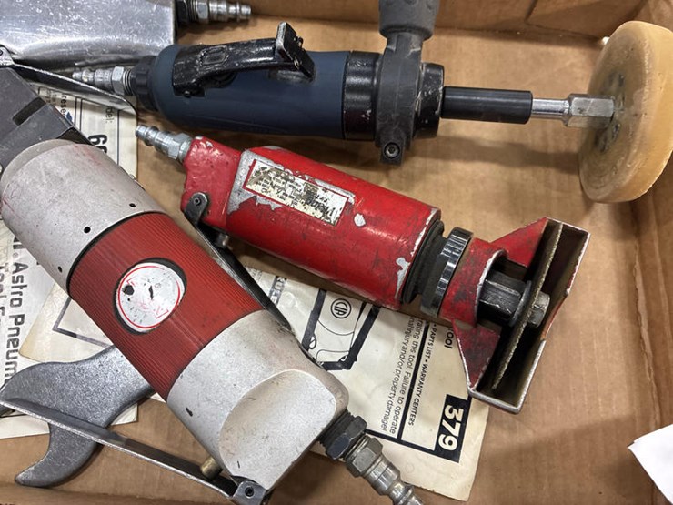 #115299-•-assortment-air-tools-image-3