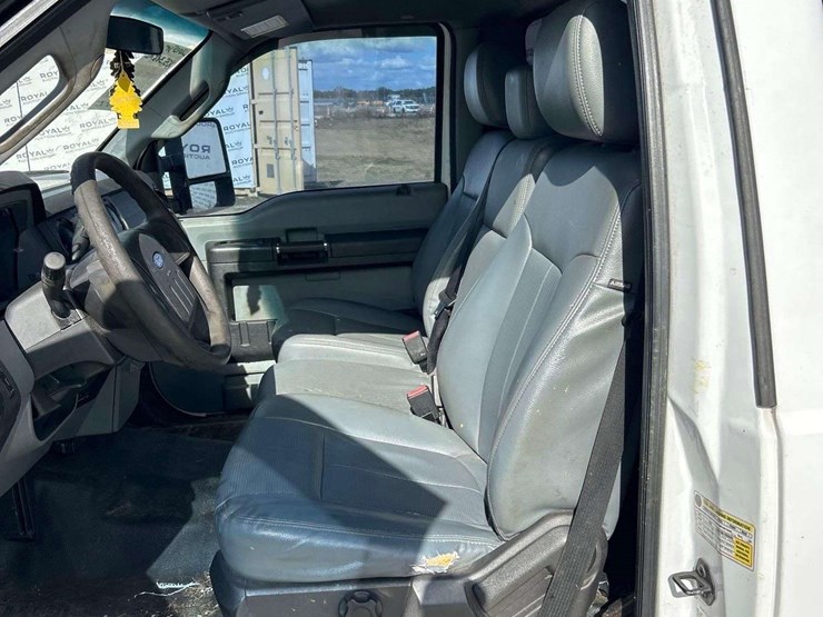 2015-ford-f350-image-12