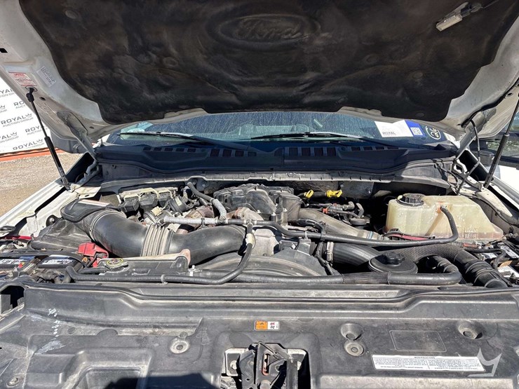 2017-ford-f550-image-9